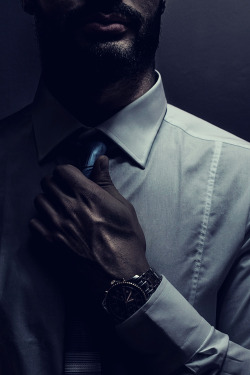 imposingtrends:  Suit | IT | Facebook | Instagram
