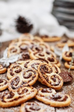 in-my-mouth:  Nutella and Hazelnut Palmiers 