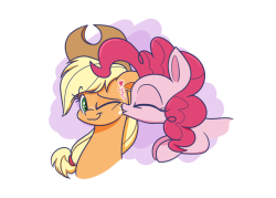 finalskies:How Do Ponies Work has been one of my favorite pony blogs for a very long time now. She dreams up so many cute, wonderful, intriguing headcanons that really play by the Pony World’s rules, and I love that. There was an absolutely adorable