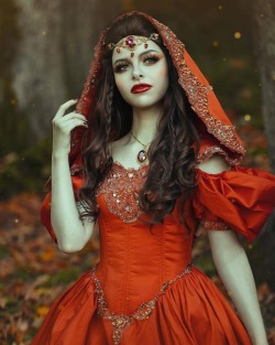 fireflypath:#Repost @kimberleymargarita_ ・・・ Red riding hood vibes ❤️✨ what’s your favourite fairytale? ✨ Gown &amp; Accessories @fireflypath Photographer @Sarahbowmanphotography Wig styling &amp; Assistant @princessofwest Wig @ardawigs