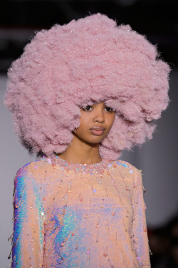 ais4antjuanette:  hellyeahblackmodels:  Ashish F/W 2016 - LFW   this is so beautiful
