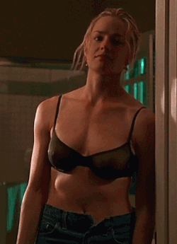 semen-for-cumsluts:  i’m having recurring dreams about elisabeth shue… and her tits… and holes