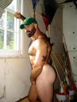 gearessentials:  Meet me in the tool shed…