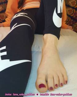 luna-soles-goddess:  … what should be my next nail color? …💎⚡🔥❤🔮  #feet #feetstagram #wrinkledsoles #goddess #sexysoles #soles #instafeet #socken #toes #wornsocks #softsoles  #foot #füsse #findom #footqueen #nylons #footfetishnation