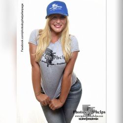 Eliza Jayne @modelelizajayne modeling Photos By Phelps shirt and cap provided by Dame&rsquo;s T shirts and Appearl  @damesarts support your local business!! to #blonde #actress  #sexy #catalog #jeans #swagger #makeup #thick #thyck  #imnoangel  #round