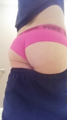 sexonshift:  #sexynurse #scrubs #braandpanties  How cute is this ass , hidden under her scrubs