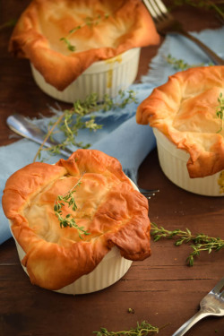 foodffs:  Flaky Phyllo Crusted Turkey Pot PiesReally nice recipes. Every hour.