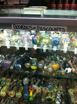 jswed:  At the glass Shop today…. Hahaa 