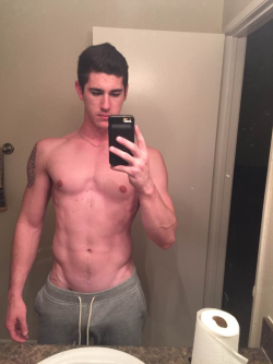 straightdudesexposed:  Cole 1 Cole is your typical white stud with an average dick. His hot face and body do make up for his average dick though. 