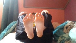 cuteiswhatido:  I have little bitty feet. I wear children’s size dress shoes. These pics are for the person who requested pics of my feet! I think they’re pretty cute feet, don’t you?