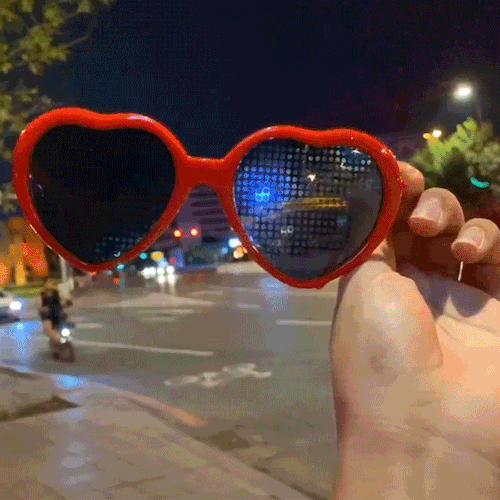 hotwreck:  darknightwing:paledreamy:THESE GLASSES HAVE SPECIAL LENSES WHICH TURN LIGHTS INTO HEARTSedit: for everyone asking they’re called love lenses &amp; they were ฤ on lovelenses.com Bitches really paying ฤ for an astigmatism… its me, im