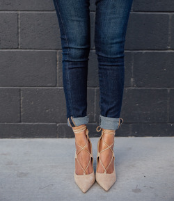 thestylewiki:  Skinny Jeans/ Nude Strappy Heels 