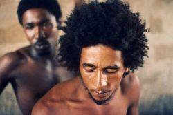 kaatsound:  BOB MARLEY with mate LLOYD “BREAD” McDONALD, Trenchtown, Jamaica, ‘73 © Arthur Gorson 