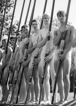 the-bobbybee:  hotmenintheirpants2:Warwick Rowers  Friday is ROWER DAY!