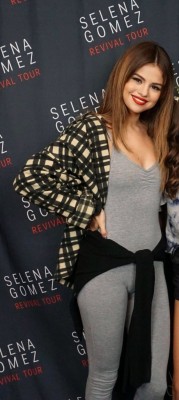vaayaralhastiyonhaasy:  Selena Gomez Camel Toe (1 Photo) via #TheFappeningNew sexy photo of Selena Gomez in a gray body suit at ‘Revival Tour’ Meet &amp; Greets (July 2016). Oh, shadows… Selena Gomez is an American actress and singer. Age: 23 (July