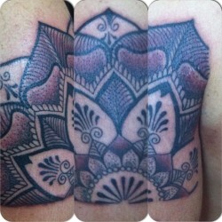 #tattoo #brazo #mandala #collage #ink #inkjunkeyz #grises #negro #sinfiltro