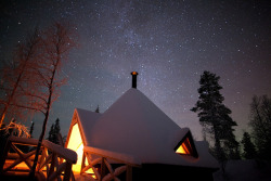 stunningsurroundings:  Lapland and the Cosmos  Another place my Fuckslave would like to live in.