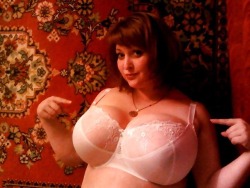 getbiggerlady: “Look honey. I finally find a bra that fits me” Your girlfriend have grown enormous under the latest pregnancy. From just a “sily” D cup, to an mesmerizing J cup. She couldn’t find any bras that fit her, until now. Granted, the