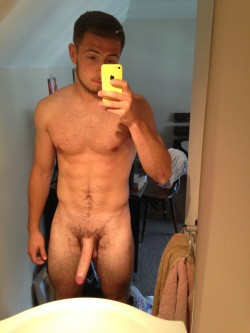 nakedguyselfiesau:  All Australian Boy’s produce the hottest 18-25yr old straight Amateur Australian Boys online with a new boy added every week. You’ll also get exclusive bonus content just for joining with our link!Click here to check it out! …And