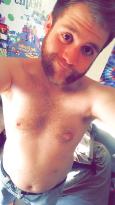 skittle-happy-matt:  skittle-happy-matt:Hey it’s hot which means I’m shirtless. I think it’s been about a year since I took this so why not shamelessly reblog it for the attention and whatnot. 