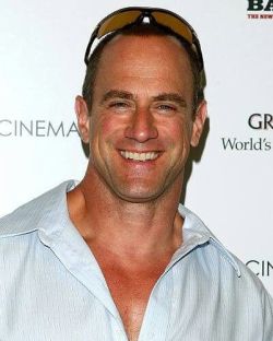 sdbboy69:  Love Actor Chris Meloni  Want to see more? Check out my archive at http://sdbboy69.tumblr.com/archive  Woof