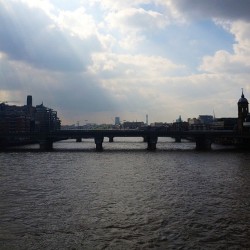 hellomynameismelvin:  View from London Bridge! #london #weekend #bridges #city #bluesky #love #thames #river