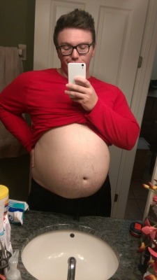 mpregonthebrain: Stumbled back to your page :) gimme a good caption, mommy is huge*!!   Sorry been sitting on this one for quite some time.  I’m sure by now Cam has already given birth and gotten knocked up again.   Can’t believe how big he gets