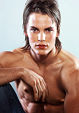 malevine5:   ABC of Taylor Kitsch | Young Years as a Model- - - - - - - - - - - - - - - “The modeling wasn’t paying. I was more in debt than making money. So I just ran out of money, but I wasn’t ready to leave [NYC]”  