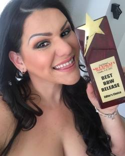 Shout out to @the_real_sara_jay  for this award &hellip; I was n the movie whooping #bbw  #angelinacastrolive #AngelinaCastro #bbw #bra by laangelinacastro