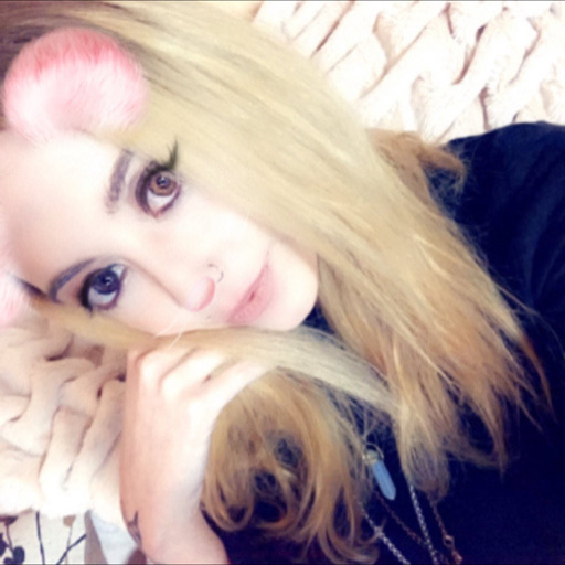 slayboybunny:i am not saying i am a gold digger. .. .. but i am saying that if a person wealthier than i am wanted to shower me in money and gifts and fancy trips i would absolutely dig that 