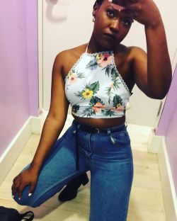 dianexa:  I only go to stores to try on the clothes and leave. #brokebitch