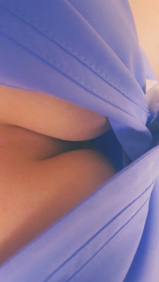 sexonshift:  #sexynurse #scrubs #tits  An excellent view for your patients 