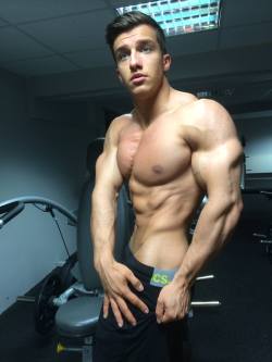 muscle-addicted:Tim Gabel