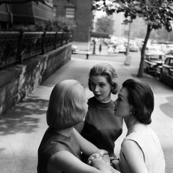 life:From an unpublished story shot in 1955 by Nina Leen - a trio of women sporting variations of the new pageboy hairstyle fad. (Nina Leen—The LIFE Picture Collection/Getty Images) #FashionFriday #NinaLeen #pageboy