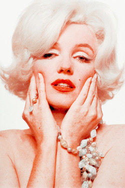 missmonroes:  Marilyn Monroe photographed by Bert Stern, 1962.