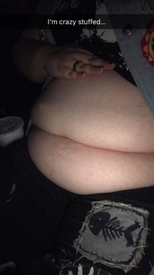 big-cake-filled-belly:Squish