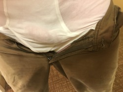 pantypee4me:  Desperately wet my khakis and some classic Hanes 