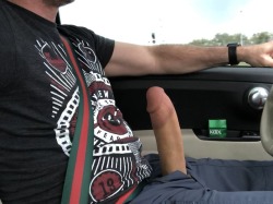 texasgiantandbulge:  Cruising along down the interstate this afternoon.