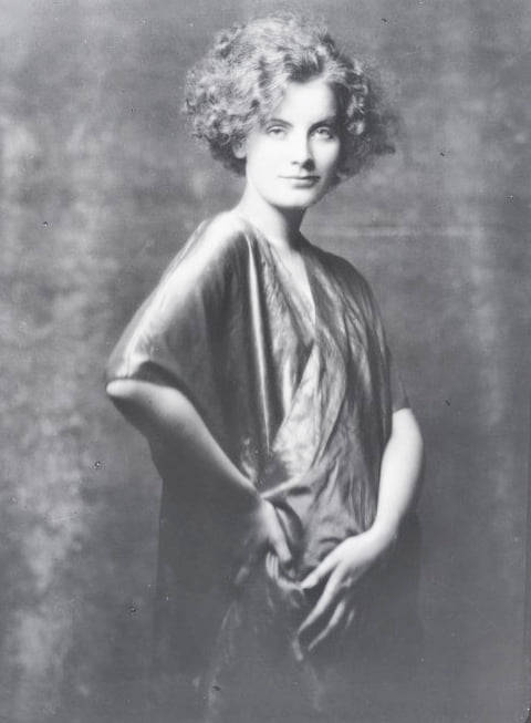 Greta Garbo - 1925, Arnold Genthehttps://painted-face.com/