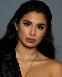 karenvoss: Diane Guerrero photographed by Magdalena Niziol  I have a strong beauty background and I really wanted to capture Diane  in a way that meshed my love for beauty photography with her personality  and strengths. Diane is a striking, strong woman
