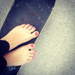 picturesoftoes:  we have models with sexy toes