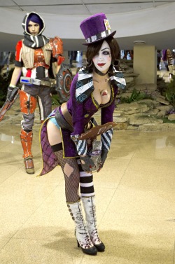 cosplayblog:  Submission Weekend! Mad Moxxi from Borderlands 2 Cosplayer/Submitter: Daria Rooz [DA / WC / IN / FB]Photographer: spiderasp 