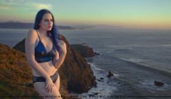 chelseachristian: Check out May’s Set Of The Month at http://www.patreon.com/chelseachristian Photogrpher: @michaelaaronphotoModel: @chelseachristianLingerie: La Lilouche  It&rsquo;s a great set and currently my desktop wallpaper&hellip;