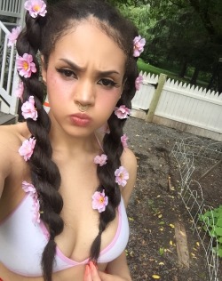 babeobaggins:  Everyone piss me the fuck off but I look great so turn up 