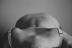 themorty:  Fickle freckles | @rion_risque by @themorty #themorty #freckles #pov #sholder #back #BNWWTF #blackandwhite #bodyscape 