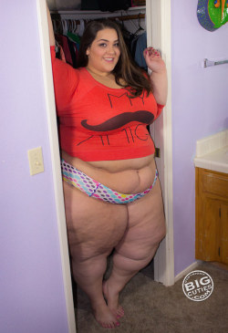 All of my clothes are too small!!!! Â Hereâ€™s a preview of my latest set, now up at BoBerry.BigCuties.Com. Â Check it out!
