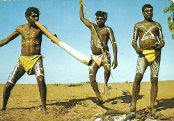 grand-bazaar:Vintage Australia - Aboriginal Didgeridoo Music