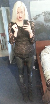 trapdragon:  I wore this to a trans* support meeting yesterday, where I was chatted-up by a 58 year old lady with caramel on her face. I don’t mean to be shallow but I think I could have done better XD [This outfit has now been incinerated and the offendi