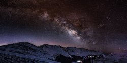 space-pics:  Milkyway Early this morning at Loveland Pass in Summit County, Colorado [OC] [6182x3087]http://space-pics.tumblr.com/