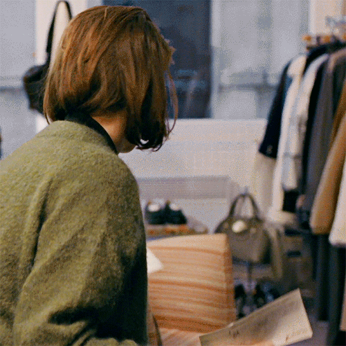 ingmarbergmanz: Kristen Stewart as Maureen Cartwright in Personal Shopper (2016, dir. Olivier Assayas)